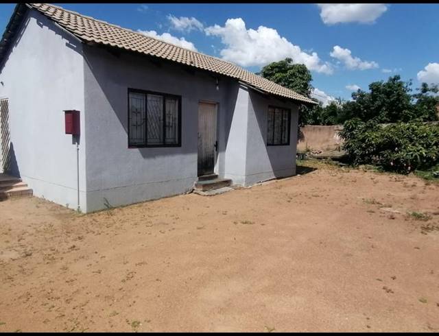 2 BEDROOM HOUSE FOR SALE IN SOSHANGUVE GG